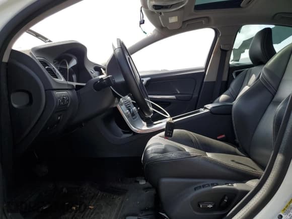 ✅ 2017 Volvo S60 Dynamic • VIN: YV126MFL9H2428384 • Lot: 68266955. Listed on Copart with 74,407 mi. Free auction sales archive from the USA and detailed vehicle history report at DreamBid. Image 7.