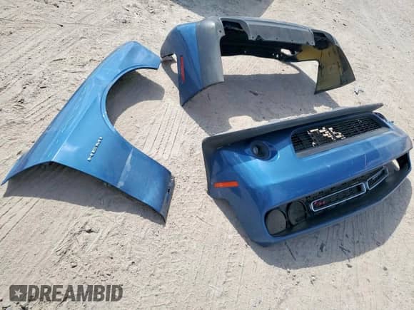 2020 Dodge Challenger R/T with VIN 2C3CDZBT9LH206810, listed as a Copart auction lot 81947315 with 103,097 mi miles and Salvage title. Bid and sale history available at DreamBid. Image 12.