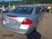 ✅ 2007 Honda Accord VP • VIN: 1HGCM55167A093662 • Lot: 42944697. Listed on IAAI with 214,849 mi. Free auction sales archive from the USA and detailed vehicle history report at DreamBid. Image 4.