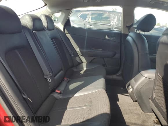 ✅ 2019 Kia Optima LX • VIN: 5XXGT4L3XKG287464 • Лот: 90432255. Опубликован ранее на Copart с пробегом 84 618 миль. Бесплатный доступ к архиву аукционных продаж из США и подробный отчёт об истории автомобиля на DreamBid. Изображение 10.