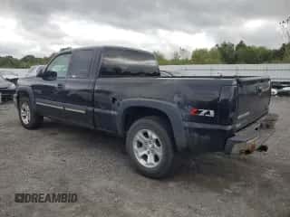 ✅ 2005 Chevrolet Silverado 1500 Z71 • VIN: 2GCEK19B351380358 • Lot: 71882694. Wystawiony na Copart z przebiegiem 161 376 mil mil. Skorzystaj z bezpłatnego archiwum sprzedaży aukcyjnych z USA i zobacz szczegółowy raport historii pojazdu na DreamBid. Zdjęcie 2.