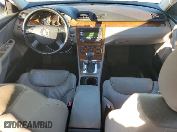 ✅ 2007 Volkswagen Passat 3.6L • VIN: WVWVU73C57E002607 • Лот: 77025324. Опубликован ранее на Copart с пробегом 135 917 миль. Бесплатный доступ к архиву аукционных продаж из США и подробный отчёт об истории автомобиля на DreamBid. Изображение 8.