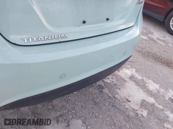 ✅ 2017 Ford Fiesta Titanium • VIN: 3FADP4FJ4HM123934 • Lot: 43870655. Wystawiony na IAAI z przebiegiem 134 390 mil. Bezpłatny archiwum sprzedaży aukcyjnych z USA i szczegółowy raport historii pojazdu na DreamBid. Zdjęcie 13.