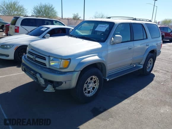 ✅ 1999 Toyota 4Runner Limited • VIN: JT3GN87R3X0120490 • Lot: 43608506. Listed on IAAI with 172,938 mi. Free auction sales archive from the USA and detailed vehicle history report at DreamBid. Image 2.