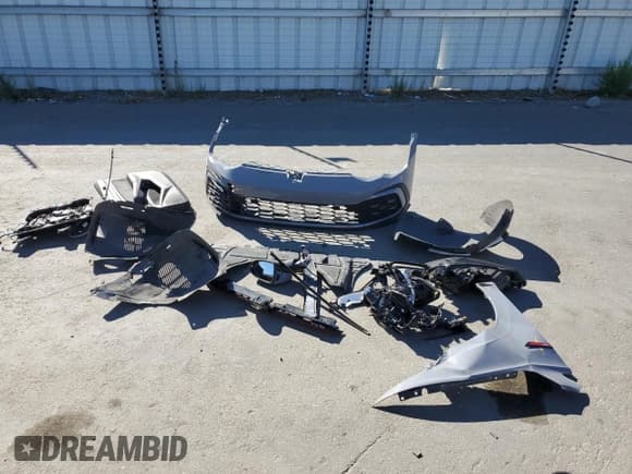 ✅ 2023 Volkswagen Golf GTI SE • VIN: WVWRA7CD4PW145979 • Лот: 84977595. Опубликован ранее на Copart с пробегом 32 041 миль. Бесплатный доступ к архиву аукционных продаж из США и подробный отчёт об истории автомобиля на DreamBid. Изображение 12.