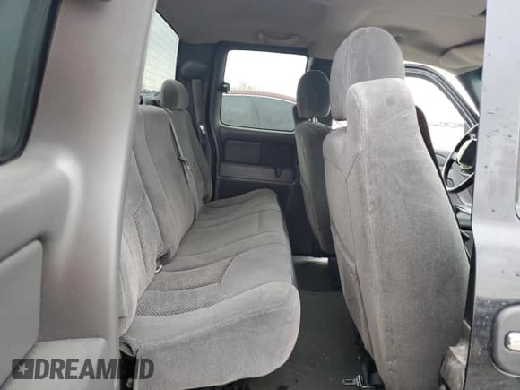 ✅ 2006 Chevrolet Silverado 1500 LT3 • VIN: 1GCEC19T56Z296198 • Лот: 45704525. Опубликован ранее на Copart с пробегом 213 430 миль. Бесплатный доступ к архиву аукционных продаж из США и подробный отчёт об истории автомобиля на DreamBid. Изображение 10.