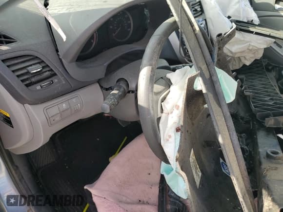 ✅ 2012 Hyundai Accent SE • VIN: KMHCU5AEXCU045559 • Лот: 77634664. Опубликован ранее на Copart с пробегом Не указан. Бесплатный доступ к архиву аукционных продаж из США и подробный отчёт об истории автомобиля на DreamBid. Изображение 9.