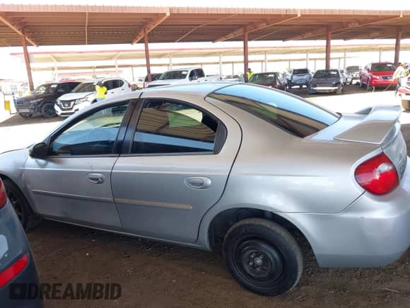 ✅ 2004 Dodge Neon SXT • VIN: 1B3ES56C54D587133 • Lot: 42544566. Wystawiony na IAAI z przebiegiem 167 435 mil mil. Skorzystaj z bezpłatnego archiwum sprzedaży aukcyjnych z USA i zobacz szczegółowy raport historii pojazdu na DreamBid. Zdjęcie 13.