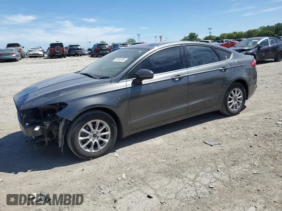 ✅ 2017 Ford Fusion S • VIN: 3FA6P0G75HR358205 • Lot: 70936755. Wystawiony na Copart z przebiegiem 104 728 mil. Bezpłatny archiwum sprzedaży aukcyjnych z USA i szczegółowy raport historii pojazdu na DreamBid. Zdjęcie 1.