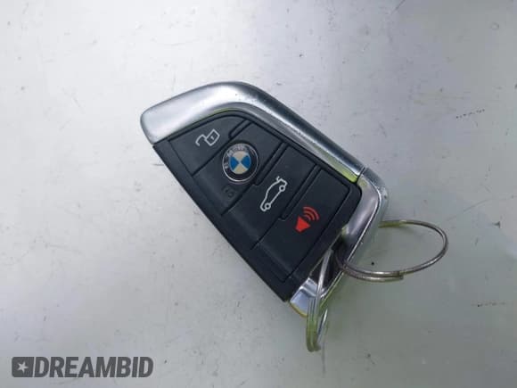 ✅ 2020 BMW 3 Series 330i • VIN: 3MW5R1J07L8B34897 • Lot: 43167921. Listed on IAAI with 74,220 mi. Free auction sales archive from the USA and detailed vehicle history report at DreamBid. Image 11.