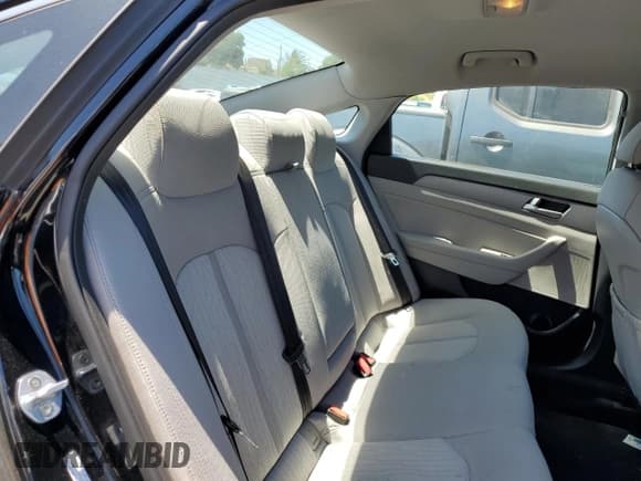 ✅ 2016 Hyundai Sonata • VIN: KMHE14L29GA031061 • Лот: 55126504. Опубликован ранее на Copart с пробегом 53 730 миль. Бесплатный доступ к архиву аукционных продаж из США и подробный отчёт об истории автомобиля на DreamBid. Изображение 10.