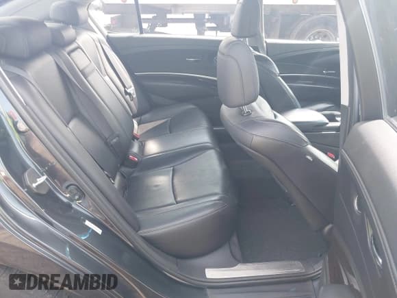 ✅ 2014 Acura RLX Technology • VIN: JH4KC1F5XEC006286 • Lot: 43179035. Wystawiony na IAAI z przebiegiem 130 921 mil. Bezpłatny archiwum sprzedaży aukcyjnych z USA i szczegółowy raport historii pojazdu na DreamBid. Zdjęcie 8.