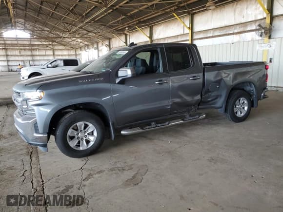 ✅ 2019 Chevrolet Silverado 1500 LT • VIN: 1GCRWCED4KZ221781 • Lot: 50650095. Wystawiony na Copart z przebiegiem 101 738 mil. Bezpłatny archiwum sprzedaży aukcyjnych z USA i szczegółowy raport historii pojazdu na DreamBid. Zdjęcie 1.