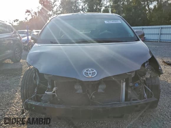 ✅ 2013 Toyota Sienna XLE • VIN: 5TDYK3DCXDS322571 • Lot: 95740965. Listed on Copart with 160,315 mi. Free auction sales archive from the USA and detailed vehicle history report at DreamBid. Image 5.