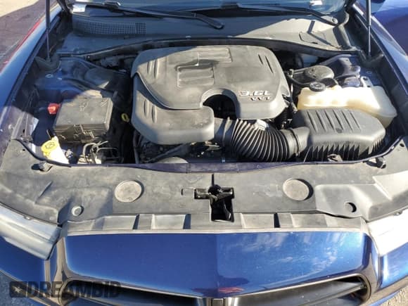 ✅ 2013 Dodge Charger SXT Plus • VIN: 2C3CDXHG0DH560599 • Lot: 91356535. Wystawiony na Copart z przebiegiem 135 171 mil. Bezpłatny archiwum sprzedaży aukcyjnych z USA i szczegółowy raport historii pojazdu na DreamBid. Zdjęcie 11.