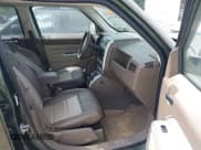 ✅ 2008 Jeep Patriot Limited • VIN: 1J8FF48W48D745307 • Лот: 42352000. Опубликован ранее на IAAI с пробегом 139 533 миль. Бесплатный доступ к архиву аукционных продаж из США и подробный отчёт об истории автомобиля на DreamBid. Изображение 5.