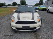 ✅ 2012 MINI Convertible S • VIN: WMWZP3C5XCT250227 • Lot: 68449005. Wystawiony na Copart z przebiegiem 123 475 mil. Bezpłatny archiwum sprzedaży aukcyjnych z USA i szczegółowy raport historii pojazdu na DreamBid. Zdjęcie 5.