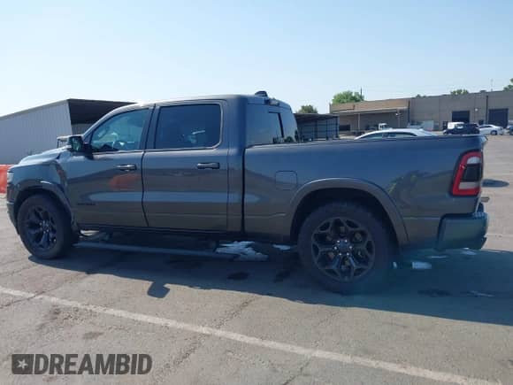 2021 Ram 1500 Limited z VIN 1C6SRFPT2MN830643, wystawiony jako IAAI lot #42416364 z przebiegiem 53 548 mil mil oraz . Historia ofert i sprzedaży dostępna na DreamBid. Obrazek 14.