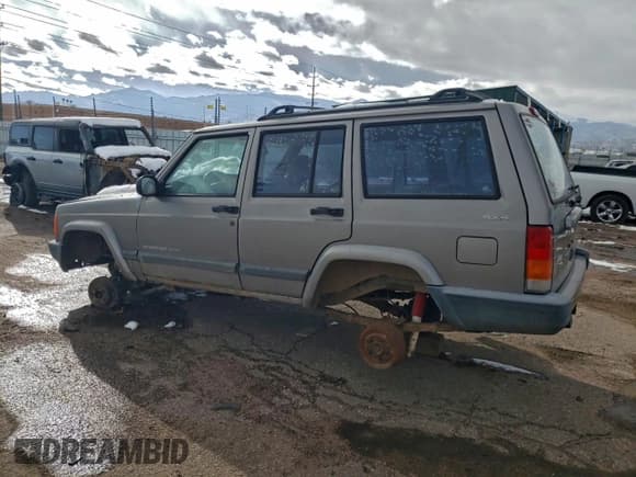✅ 2001 Jeep Cherokee Sport • VIN: 1J4FF48S21L574678 • Lot: 95910125. Listed on Copart with Not provided. Free auction sales archive from the USA and detailed vehicle history report at DreamBid. Image 2.