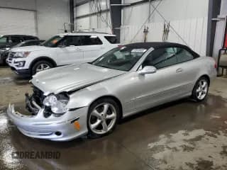✅ 2005 Mercedes-Benz CLK 320 • VIN: WDBTK65G95T047144 • Lot: 53849405. Wystawiony na Copart z przebiegiem 46 354 mil. Bezpłatny archiwum sprzedaży aukcyjnych z USA i szczegółowy raport historii pojazdu na DreamBid. Zdjęcie 1.