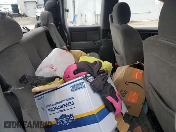 ✅ 2006 Chevrolet Silverado 2500HD Work Truck • VIN: 1GCHK29U06E211466 • Lot: 45384955. Wystawiony na Copart z przebiegiem Nie podano. Bezpłatny archiwum sprzedaży aukcyjnych z USA i szczegółowy raport historii pojazdu na DreamBid. Zdjęcie 10.