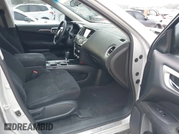 ✅ 2014 Nissan Pathfinder SV • VIN: 5N1AR2MN7EC716214 • Lot: 41499952. Listed on IAAI with 144,283 mi. Free auction sales archive from the USA and detailed vehicle history report at DreamBid. Image 5.