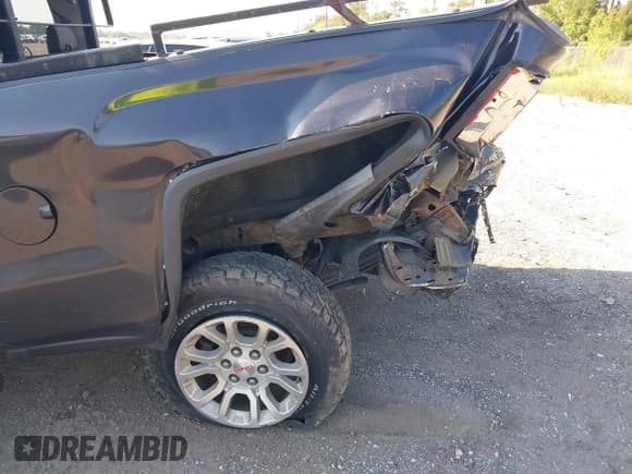 ✅ 2016 GMC Sierra 1500 SLE • VIN: 1GTV2MEC3GZ178470 • Lot: 43238622. Listed on IAAI with 187,696 mi. Free auction sales archive from the USA and detailed vehicle history report at DreamBid. Image 6.