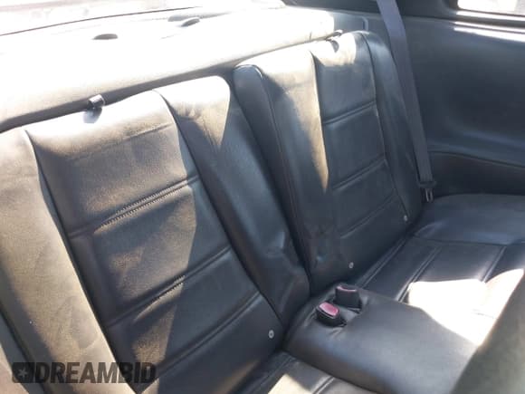 ✅ 2004 Ford Mustang Standard • VIN: 1FAFP40494F127080 • Лот: 42761557. Опубликован ранее на IAAI с пробегом 167 061 миль. Бесплатный доступ к архиву аукционных продаж из США и подробный отчёт об истории автомобиля на DreamBid. Изображение 8.