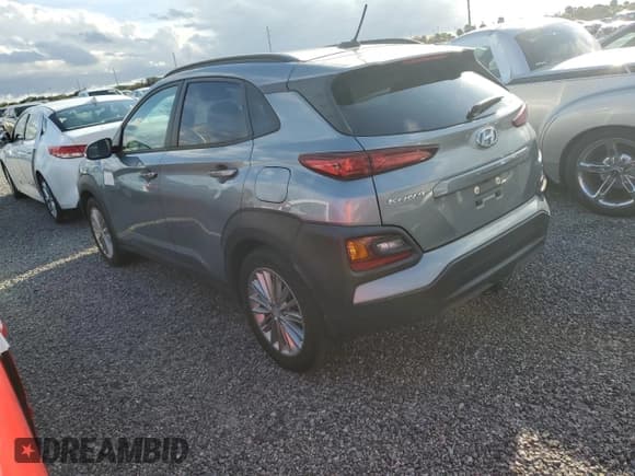 ✅ 2020 Hyundai Kona SEL • VIN: KM8K22AA1LU553500 • Лот: 73954184. Опубликован ранее на Copart с пробегом Не указан. Бесплатный доступ к архиву аукционных продаж из США и подробный отчёт об истории автомобиля на DreamBid. Изображение 2.