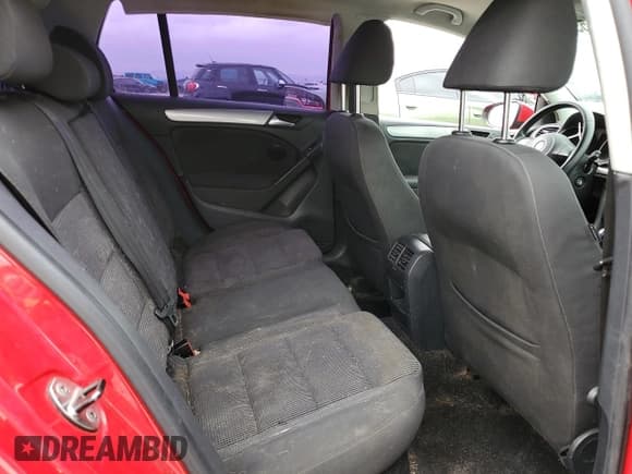 ✅ 2013 Volkswagen Golf w/Conv & Sunroof • VIN: WVWDB7AJ2DW021284 • Лот: 55897895. Опубликован ранее на Copart с пробегом 214 098 миль. Бесплатный доступ к архиву аукционных продаж из США и подробный отчёт об истории автомобиля на DreamBid. Изображение 10.