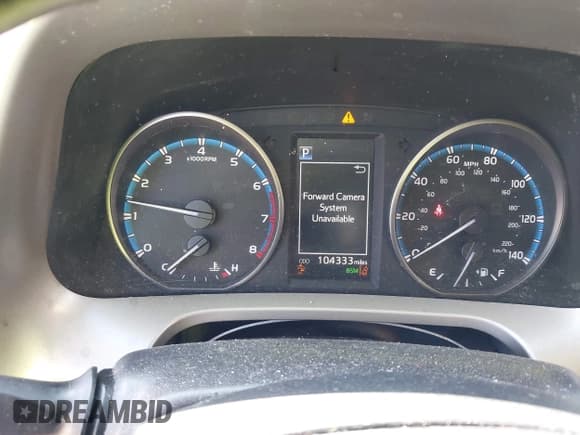 ✅ 2018 Toyota RAV4 XLE • VIN: 2T3WFREV8JW493988 • Lot: 43527256. Listed on IAAI with 104,333 mi. Free auction sales archive from the USA and detailed vehicle history report at DreamBid. Image 7.