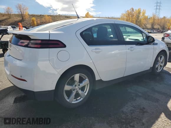 ✅ 2014 Chevrolet Volt • VIN: 1G1RA6E42EU149702 • Lot: 77157684. Wystawiony na Copart z przebiegiem 205 926 mil. Bezpłatny archiwum sprzedaży aukcyjnych z USA i szczegółowy raport historii pojazdu na DreamBid. Zdjęcie 3.
