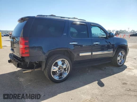 ✅ 2007 Chevrolet Tahoe LTZ • VIN: 1GNFC13077R364481 • Lot: 90916715. Listed on Copart with 297,549 mi. Free auction sales archive from the USA and detailed vehicle history report at DreamBid. Image 3.