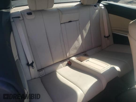 ✅ 2015 BMW 4 Series 428i • VIN: WBA3V5C59FP752781 • Лот: 46168715. Опубликован ранее на Copart с пробегом 181 205 миль. Бесплатный доступ к архиву аукционных продаж из США и подробный отчёт об истории автомобиля на DreamBid. Изображение 10.