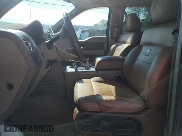 ✅ 2008 Ford F-150 XLT • VIN: 1FTPW14VX8KB36872 • Lot: 56118815. Wystawiony na Copart z przebiegiem 139 968 mil. Bezpłatny archiwum sprzedaży aukcyjnych z USA i szczegółowy raport historii pojazdu na DreamBid. Zdjęcie 7.