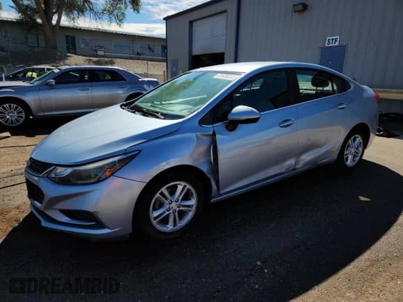 ✅ 2017 Chevrolet Cruze LT • VIN: 1G1BE5SM0H7175884 • Lot: 81606565. Listed on Copart with 189,402 mi miles. Access the free auction sales archive from the USA and view a detailed vehicle history report at DreamBid. Image 1.