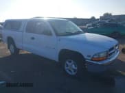 ✅ 1998 Dodge Dakota SLT • VIN: 1B7GL22X2WS563740 • Лот: 43560961. Опубликован ранее на IAAI с пробегом 135 459 миль. Бесплатный доступ к архиву аукционных продаж из США и подробный отчёт об истории автомобиля на DreamBid. Изображение 1.