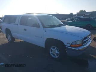 ✅ 1998 Dodge Dakota SLT • VIN: 1B7GL22X2WS563740 • Лот: 43560961. Опубликован ранее на IAAI с пробегом 135 459 миль. Бесплатный доступ к архиву аукционных продаж из США и подробный отчёт об истории автомобиля на DreamBid. Изображение 1.