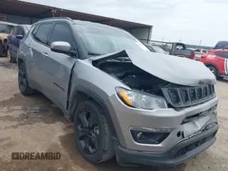 ✅ 2021 Jeep Compass Latitude • VIN: 3C4NJCBB2MT587443 • Lot: 42852929. Wystawiony na IAAI z przebiegiem 97 568 mil. Bezpłatny archiwum sprzedaży aukcyjnych z USA i szczegółowy raport historii pojazdu na DreamBid. Zdjęcie 1.