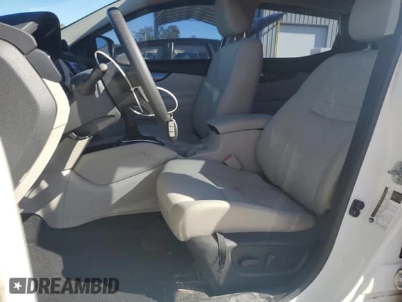 ✅ 2020 Nissan Rogue SV • VIN: JN1BJ1CV2LW279765 • Lot: 82483285. Wystawiony na Copart z przebiegiem 141 465 mil. Bezpłatny archiwum sprzedaży aukcyjnych z USA i szczegółowy raport historii pojazdu na DreamBid. Zdjęcie 7.