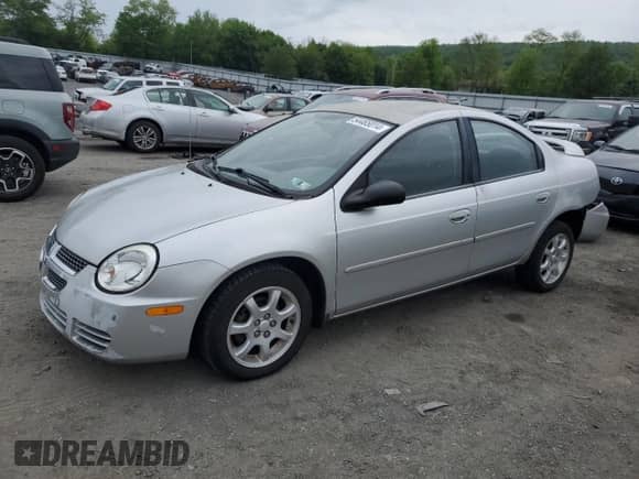 2004 Dodge Neon SXT z VIN 1B3ES56CX4D573731, wystawiony jako Copart lot #54465014 z przebiegiem 101 239 mil mil oraz Szkoda całkowita • Salvage title. Historia ofert i sprzedaży dostępna na DreamBid. Obrazek 1.