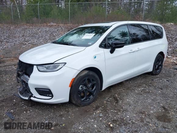 ✅ 2023 Chrysler Pacifica Hybrid Limited • VIN: 2C4RC1S76PR542993 • Lot: 42042847. Wystawiony na IAAI z przebiegiem 31 295 mil. Bezpłatny archiwum sprzedaży aukcyjnych z USA i szczegółowy raport historii pojazdu na DreamBid. Zdjęcie 2.