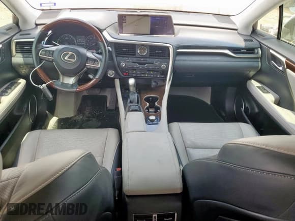 ✅ 2019 Lexus RX 350 • VIN: 2T2ZZMCA9KC150248 • Lot: 71732295. Wystawiony na Copart z przebiegiem 61 681 mil. Bezpłatny archiwum sprzedaży aukcyjnych z USA i szczegółowy raport historii pojazdu na DreamBid. Zdjęcie 8.