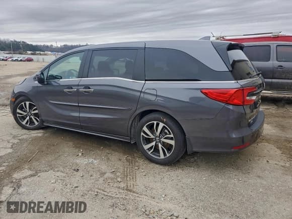 ✅ 2023 Honda Odyssey Touring • VIN: 5FNRL6H83PB005863 • Lot: 95747295. Wystawiony na Copart z przebiegiem 67 638 mil. Bezpłatny archiwum sprzedaży aukcyjnych z USA i szczegółowy raport historii pojazdu na DreamBid. Zdjęcie 2.