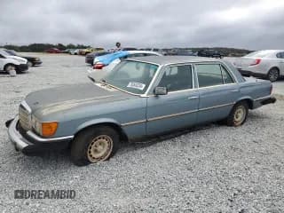 ✅ 1978 Mercedes-Benz 450 • VIN: 11603312084043 • Лот: 79363224. Опубликован ранее на Copart с пробегом 214 133 миль. Бесплатный доступ к архиву аукционных продаж из США и подробный отчёт об истории автомобиля на DreamBid. Изображение 1.