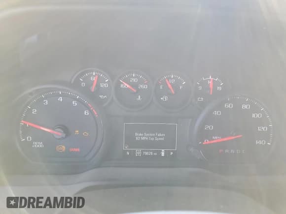 ✅ 2019 Chevrolet Silverado 1500 Custom • VIN: 3GCUYBEFXKG700027 • Lot: 69977734. Wystawiony na Copart z przebiegiem 79 626 mil. Bezpłatny archiwum sprzedaży aukcyjnych z USA i szczegółowy raport historii pojazdu na DreamBid. Zdjęcie 9.