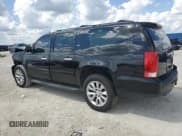 ✅ 2011 Chevrolet Suburban LS • VIN: 1GNSCHE07BR240692 • Лот: 71978824. Опубликован ранее на Copart с пробегом 271 573 миль. Бесплатный доступ к архиву аукционных продаж из США и подробный отчёт об истории автомобиля на DreamBid. Изображение 2.