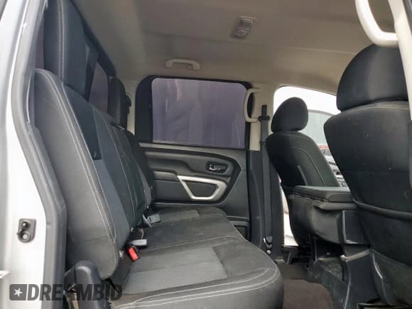 ✅ 2017 Nissan Titan S • VIN: 1N6AA1EK5HN549612 • Lot: 80877175. Listed on Copart with 194,928 mi. Free auction sales archive from the USA and detailed vehicle history report at DreamBid. Image 10.