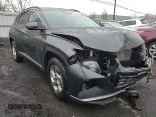 ✅ 2022 Hyundai Tucson SEL • VIN: 5NMJBCAE8NH141822 • Lot: 39720264. Wystawiony na Copart z przebiegiem 12 726 mil. Bezpłatny archiwum sprzedaży aukcyjnych z USA i szczegółowy raport historii pojazdu na DreamBid. Zdjęcie 4.