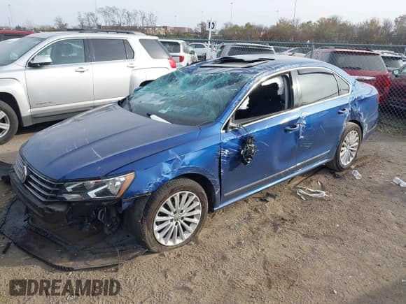 ✅ 2017 Volkswagen Passat SE • VIN: 1VWBT7A30HC011234 • Lot: 43732787. Listed on IAAI with 58,731 mi. Free auction sales archive from the USA and detailed vehicle history report at DreamBid. Image 17.
